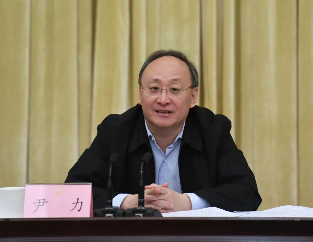 尹力与川商代表座谈并勉励，寇汉等企业代表参与
